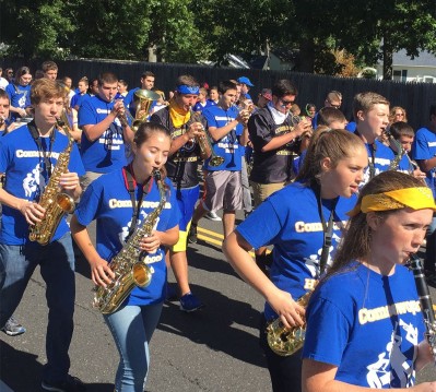 A pic of family band